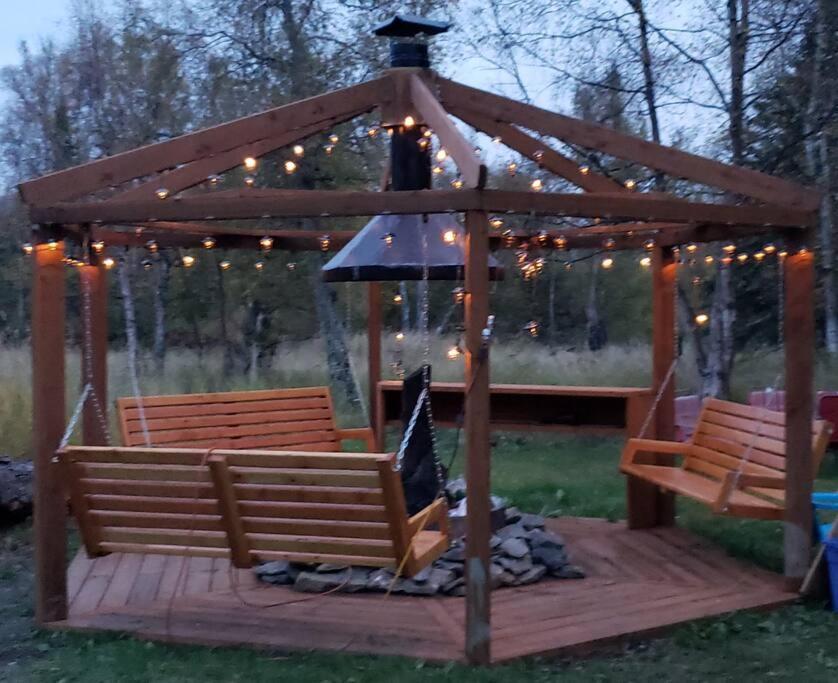 The Eagle'S Nest Treehouse Cabin Palmer Exteriör bild